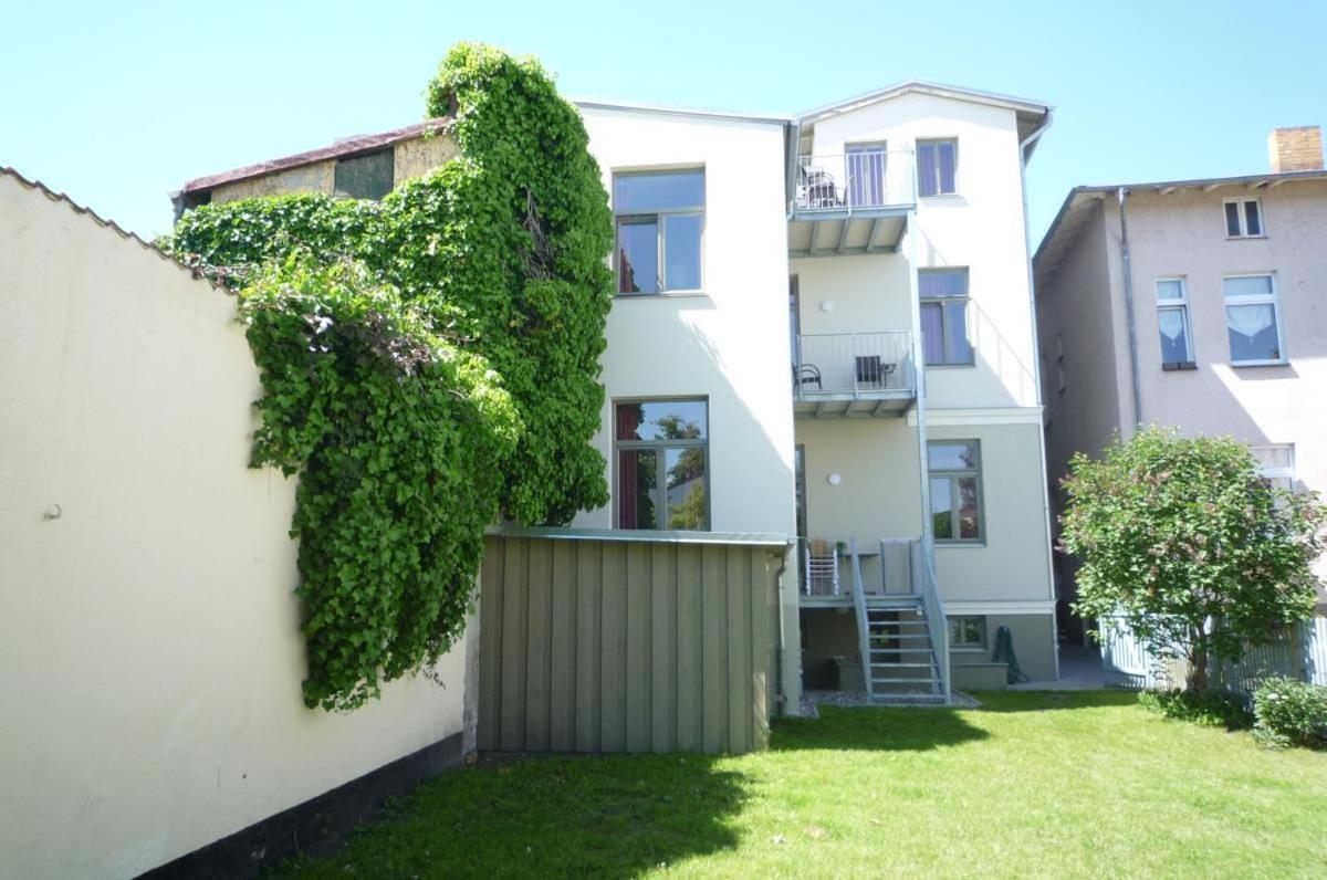Villa Seevogel/Seeadler Росток Екстериор снимка