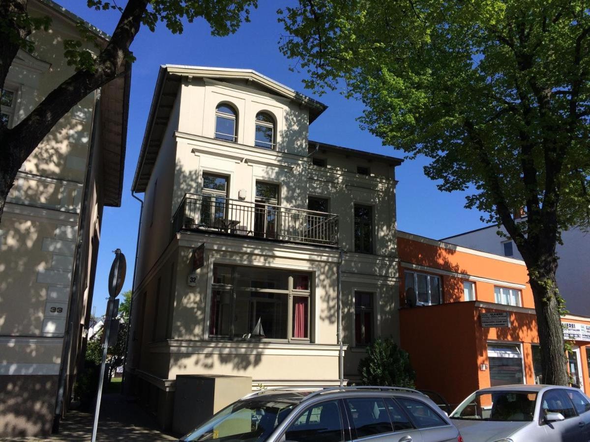 Villa Seevogel/Seeadler Росток Екстериор снимка